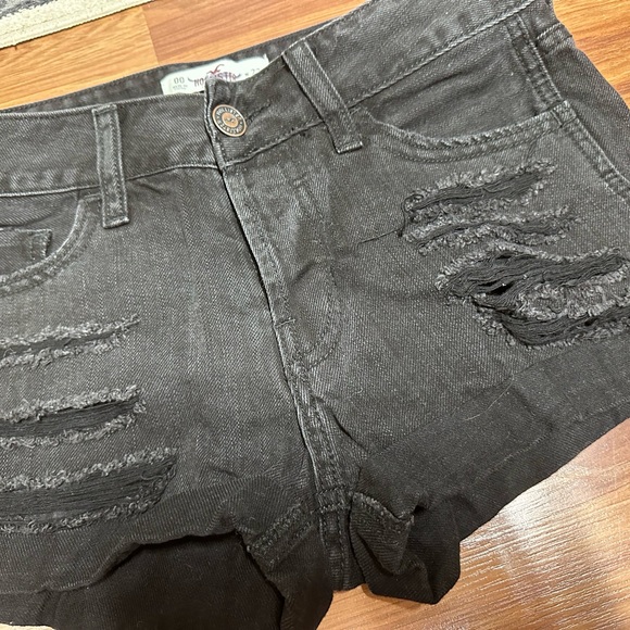 Hollister Co. Distressed Jean Shorts - Picture 3 of 6